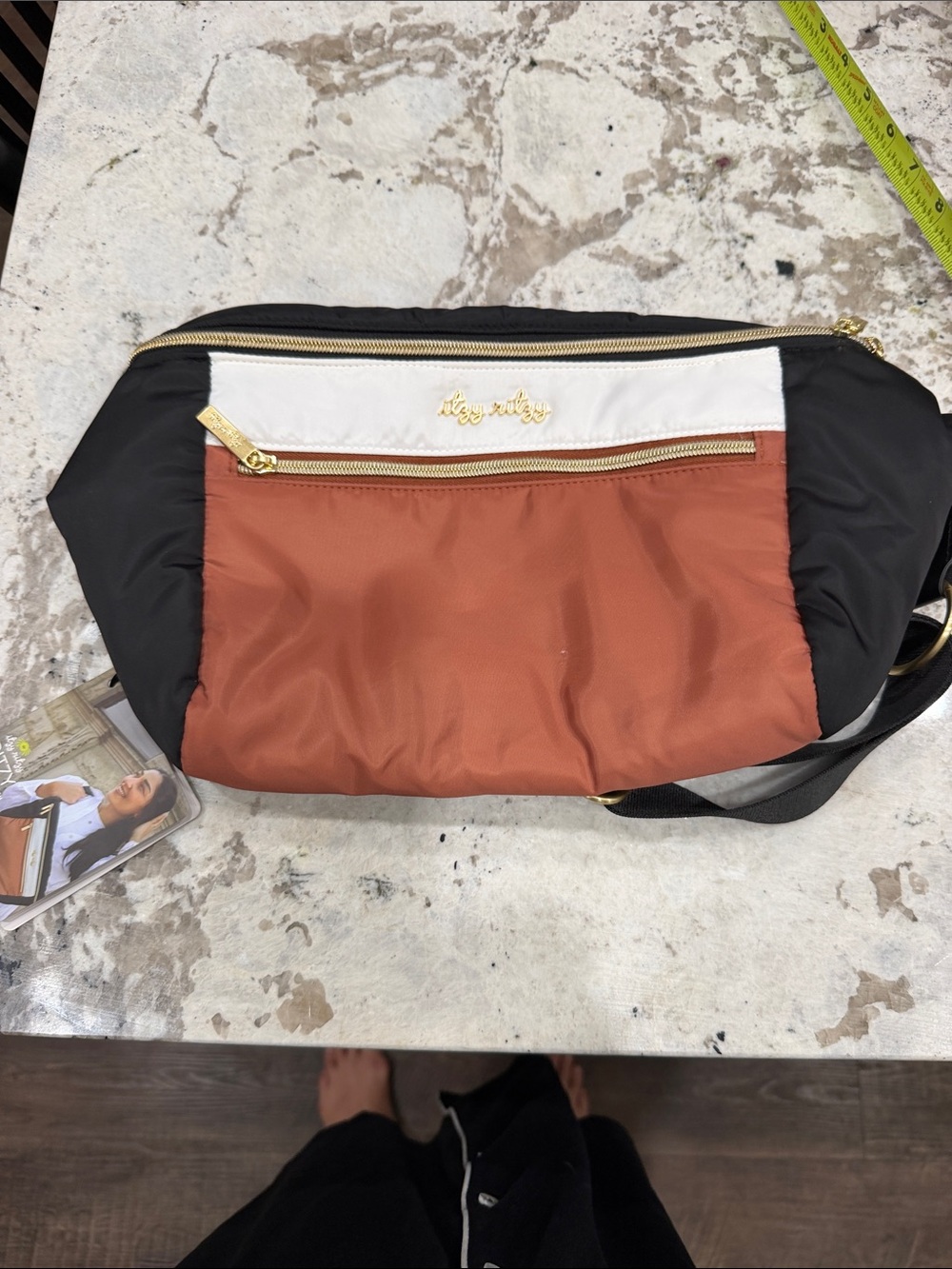 It’s Ritzy Black, Rust & Cream Colorblock Crossbody